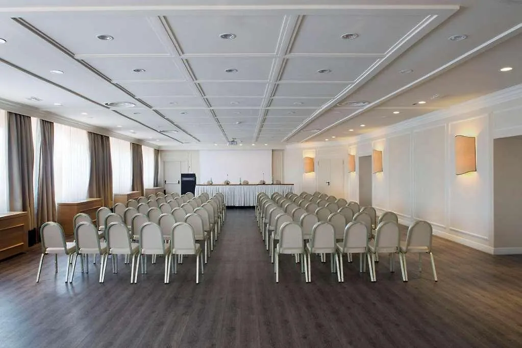 Starhotels Terminus نابولي فندق