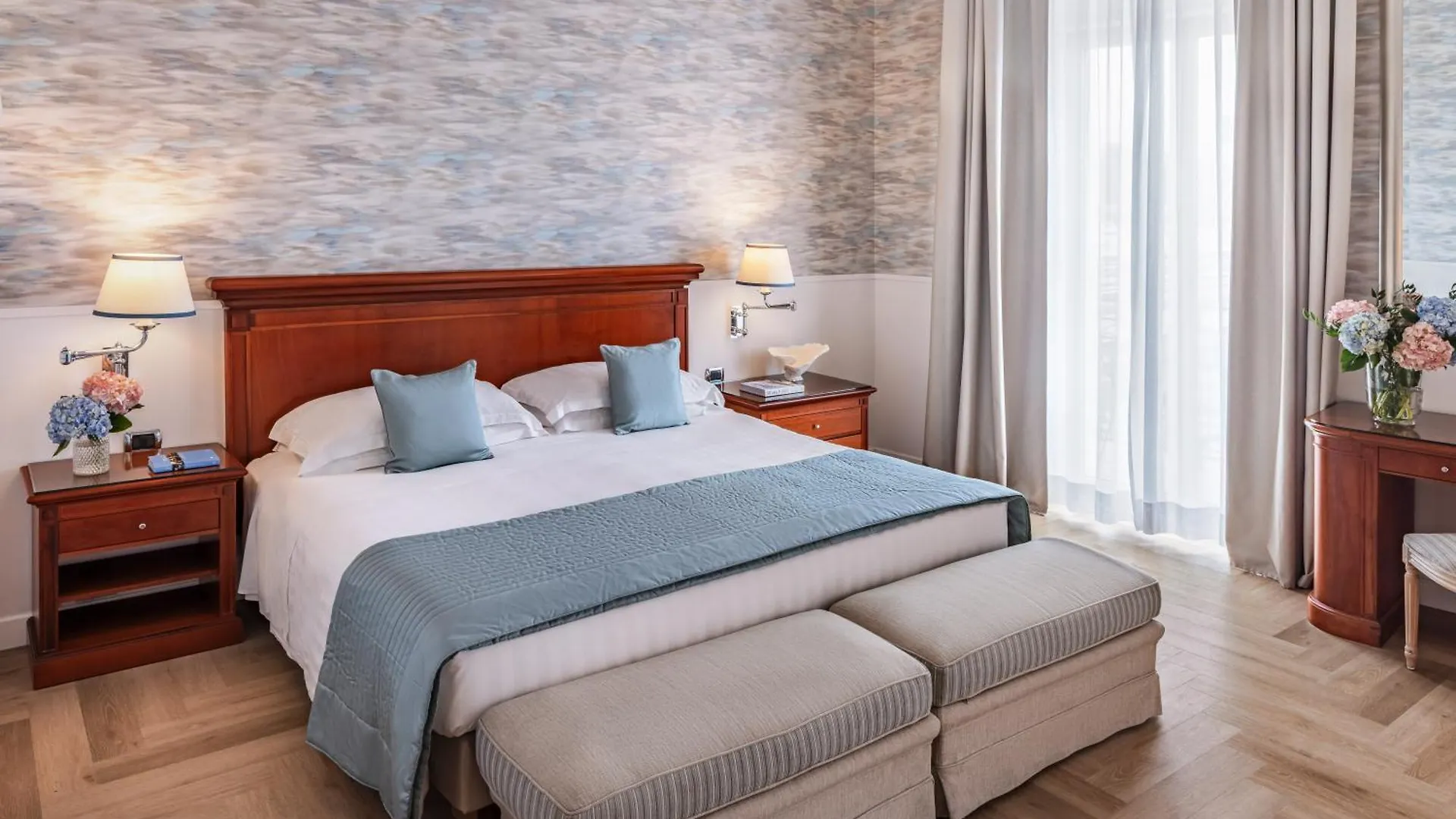 Hotel Starhotels Terminus Naples