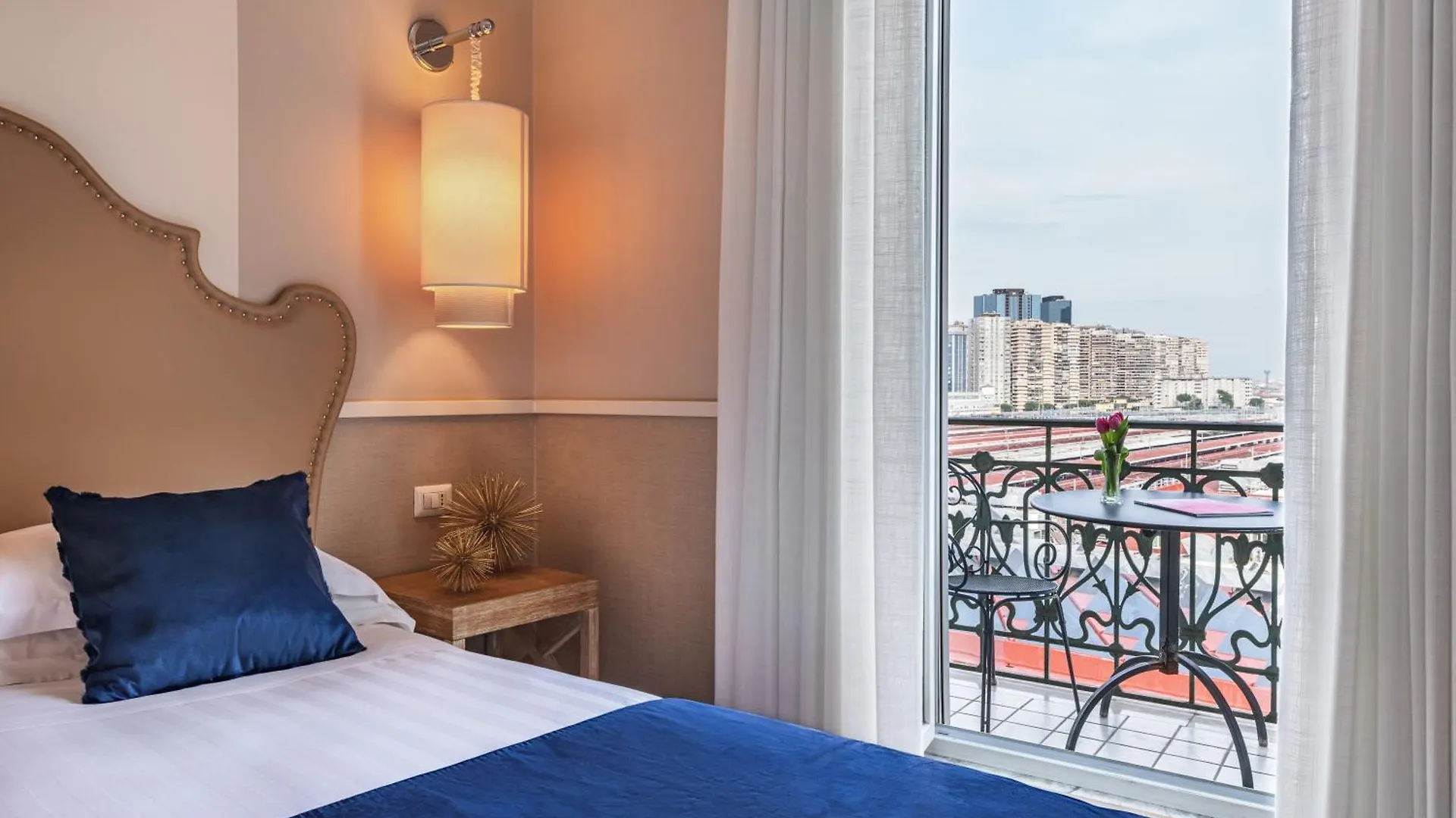 Hotel Starhotels Terminus Naples