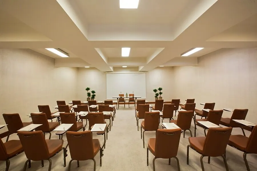 Starhotels Terminus نابولي 4*,