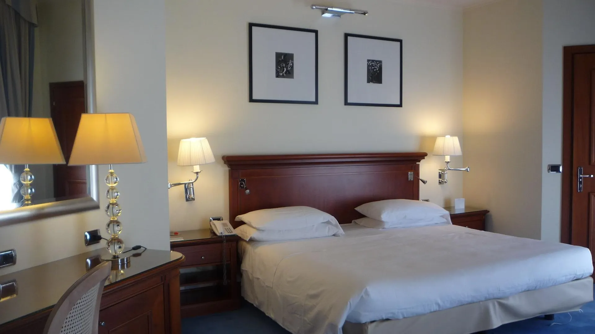 Starhotels Terminus Naples Hotel