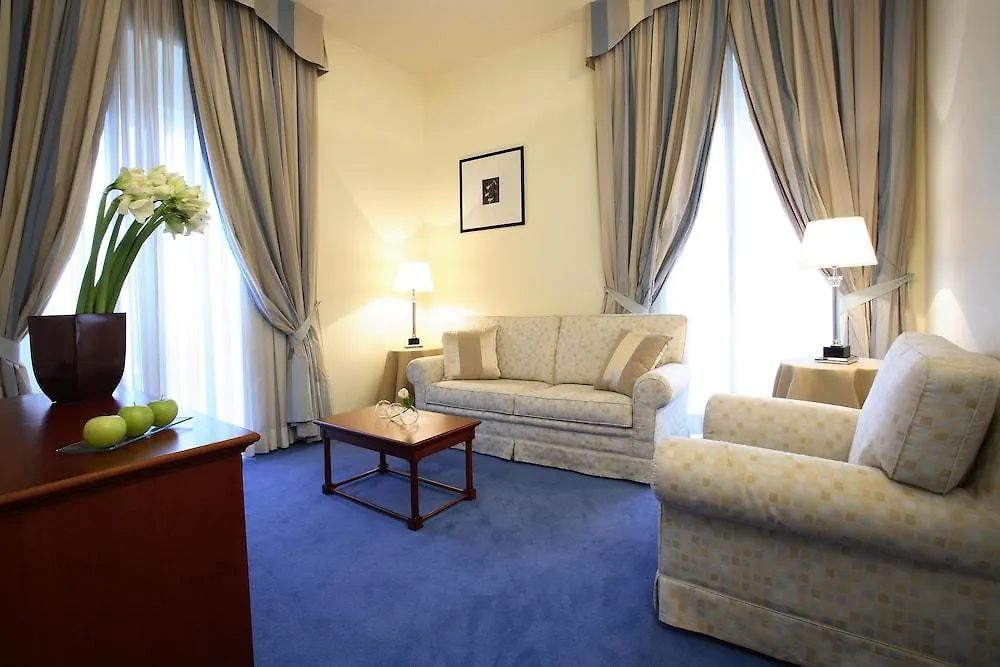 Hotel Starhotels Terminus Naples