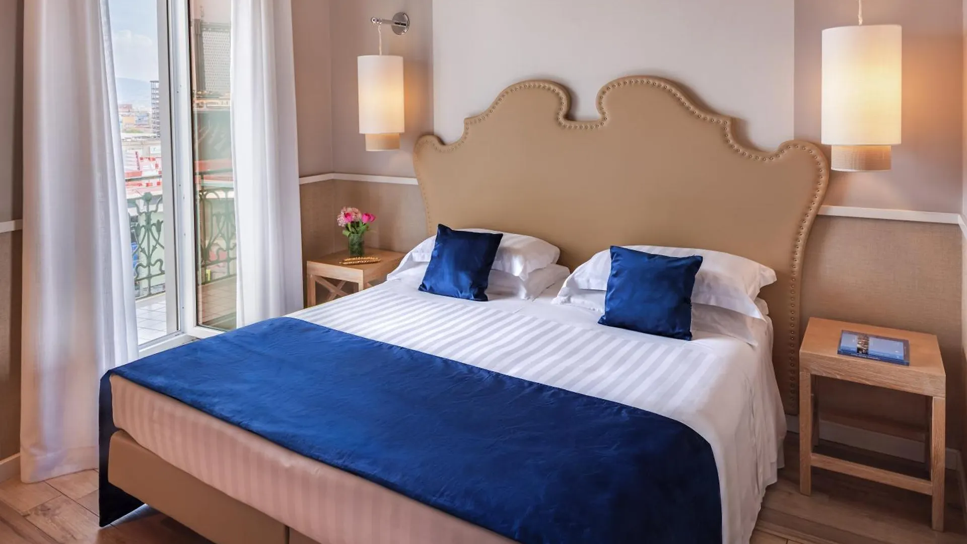 **** Hotel Starhotels Terminus Naples Italy