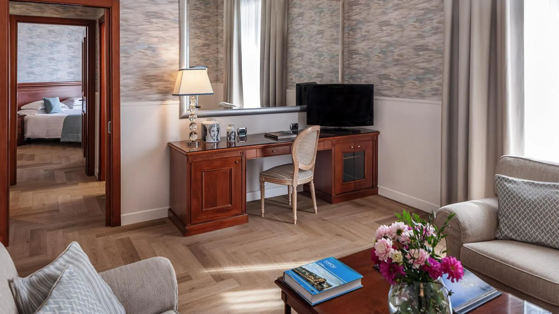 Starhotels Terminus Naples