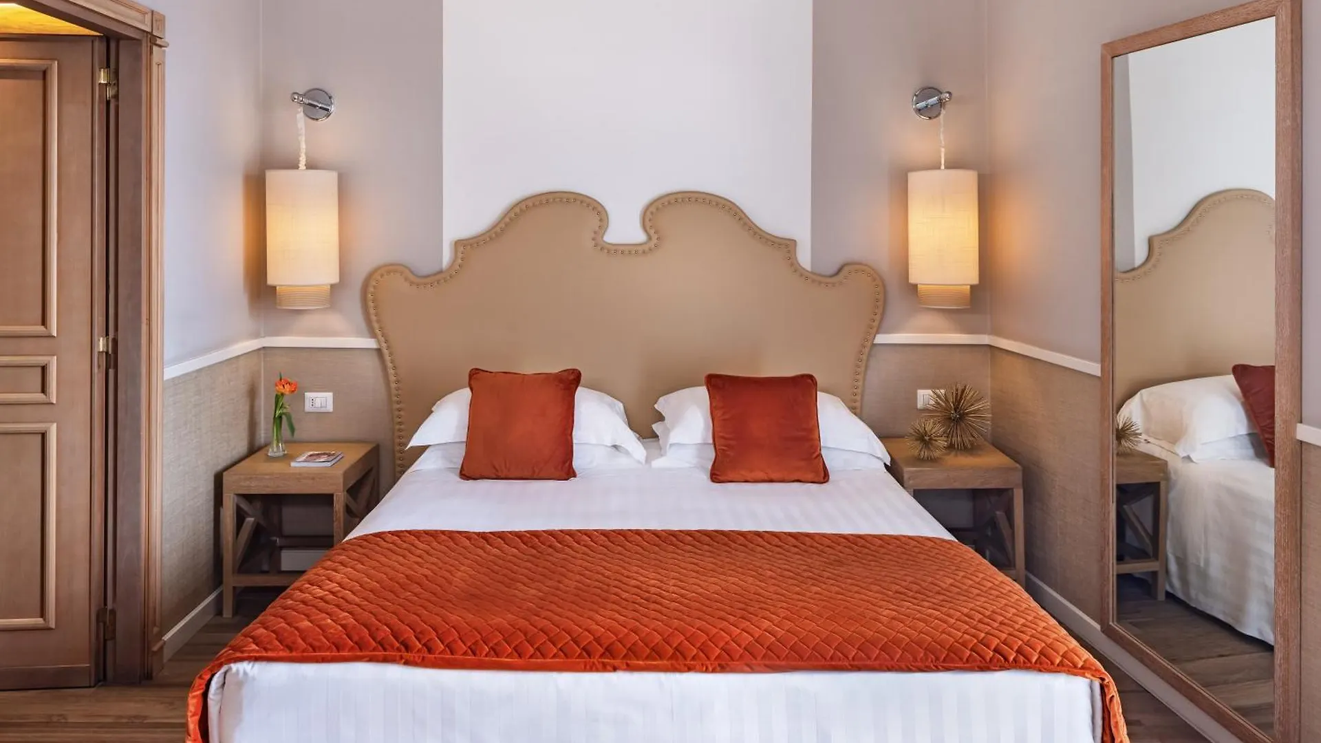 Starhotels Terminus Naples