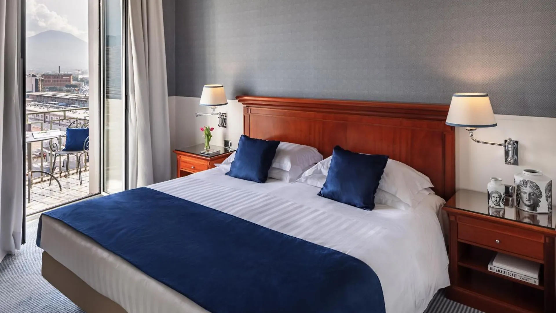 Hotel Starhotels Terminus Naples