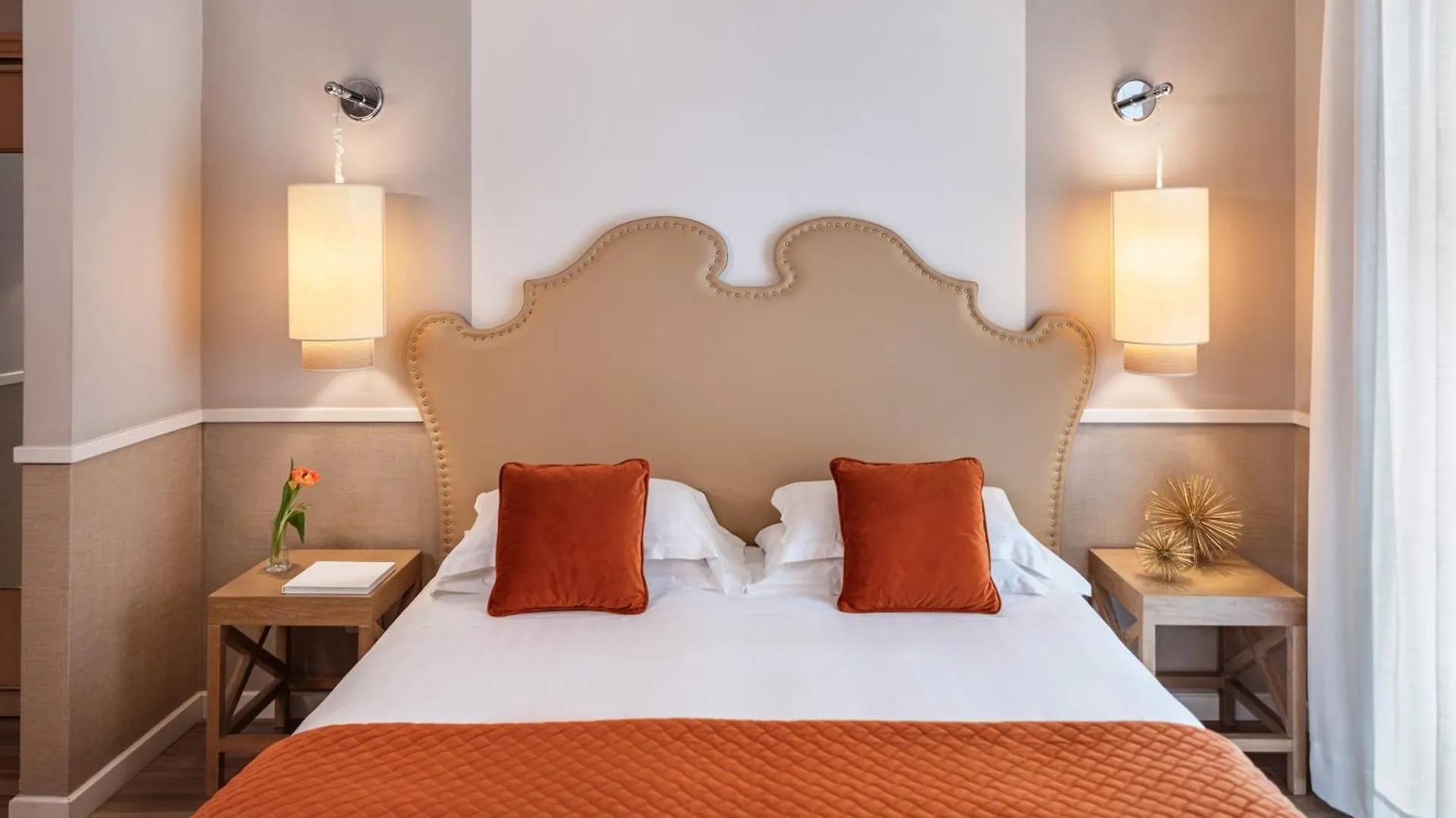 **** Hotel Starhotels Terminus Naples Italy