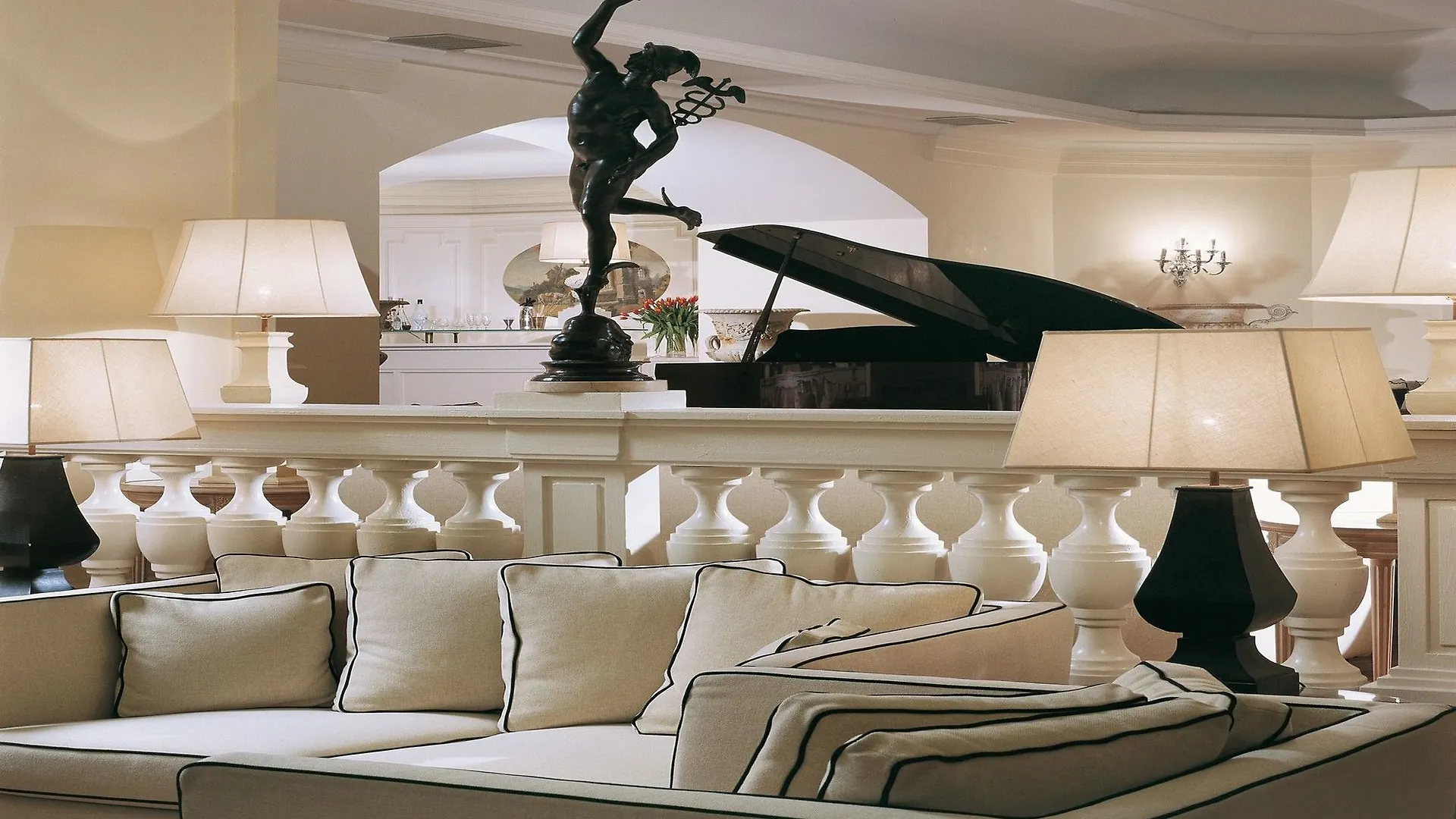 Starhotels Terminus Naples