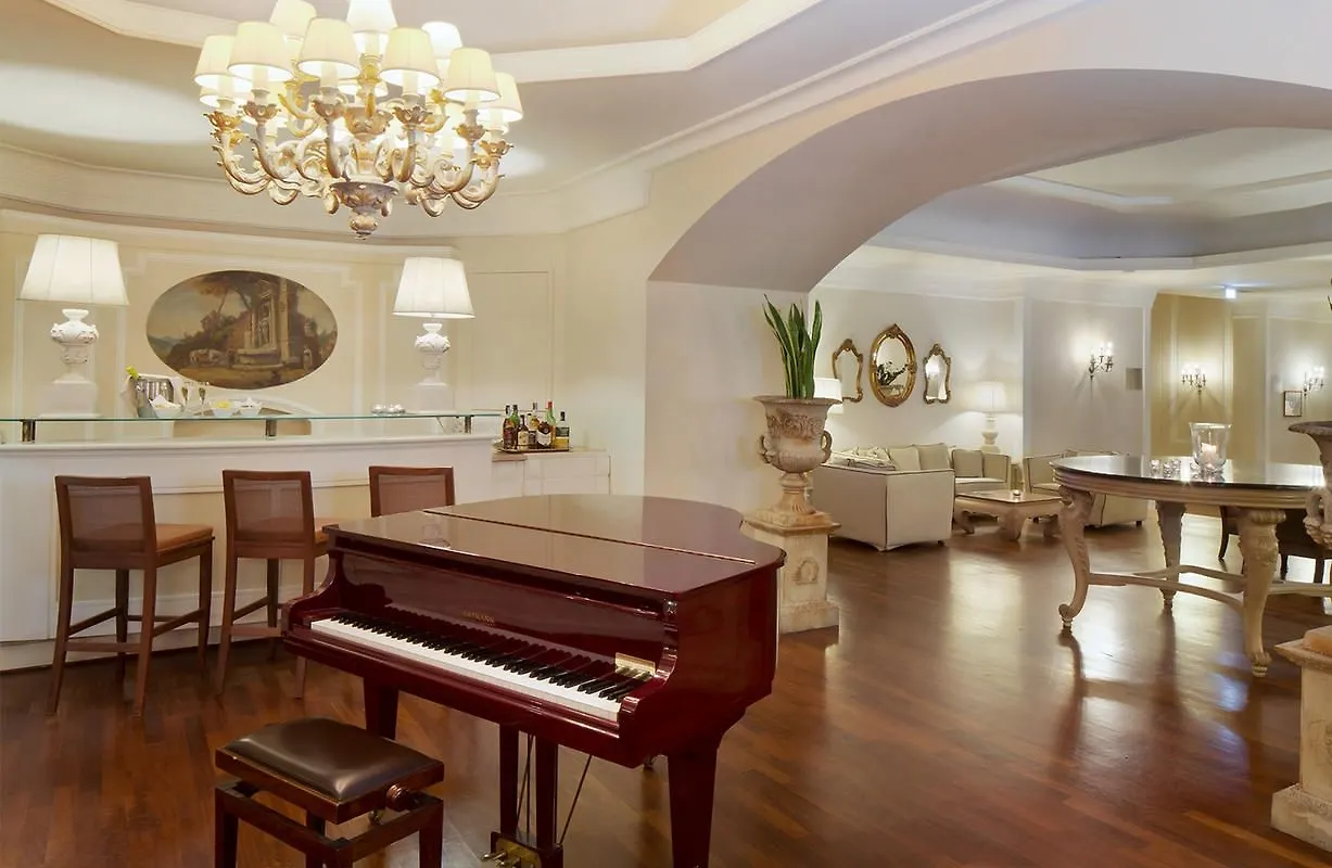 Hotel Starhotels Terminus Naples