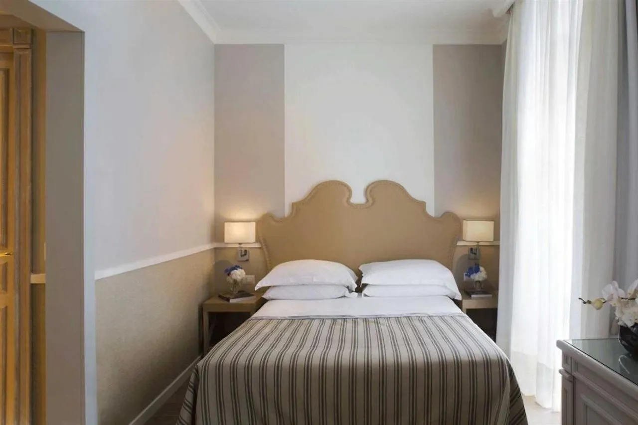 Starhotels Terminus Naples