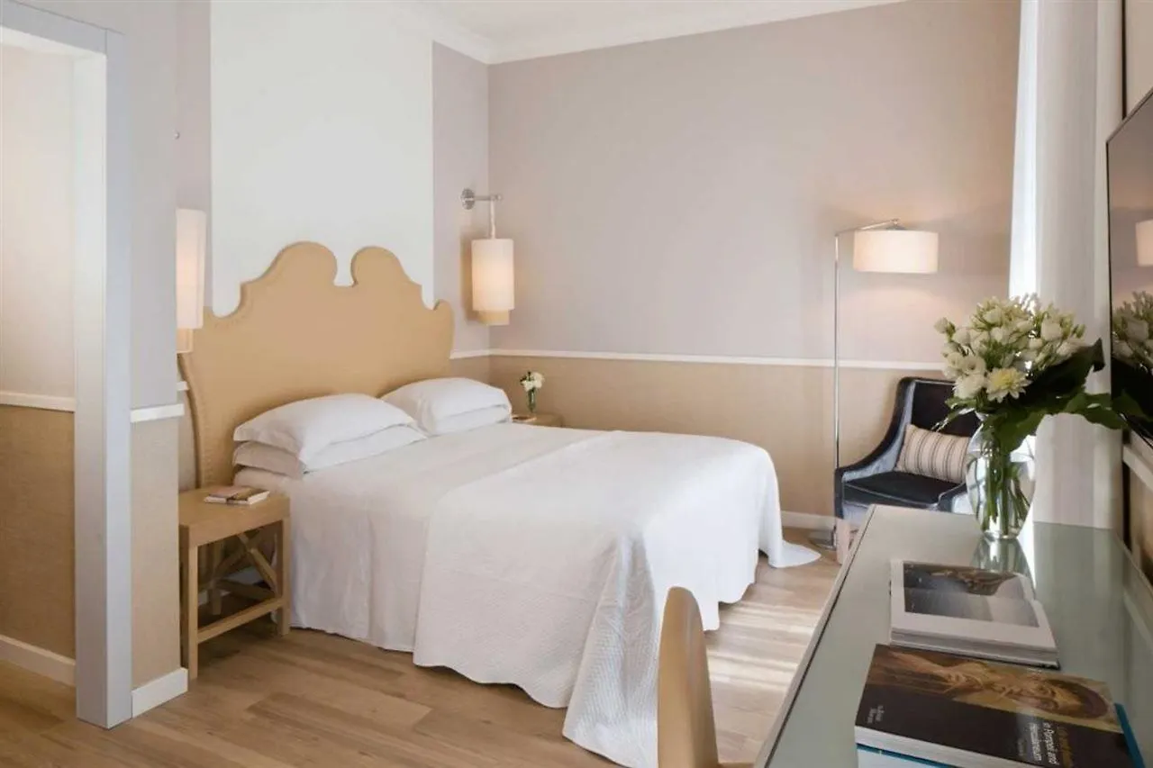Hotel Starhotels Terminus Naples